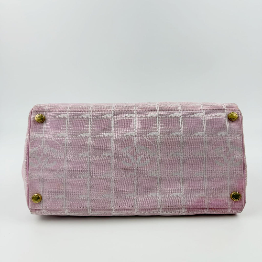 Chanel New Travel Line CC Logo Handbag Nylon Leather Pink Gold Vintage — view 6