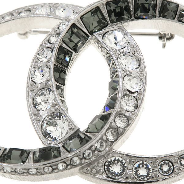 Chanel 15c Brooch Silver — view 4