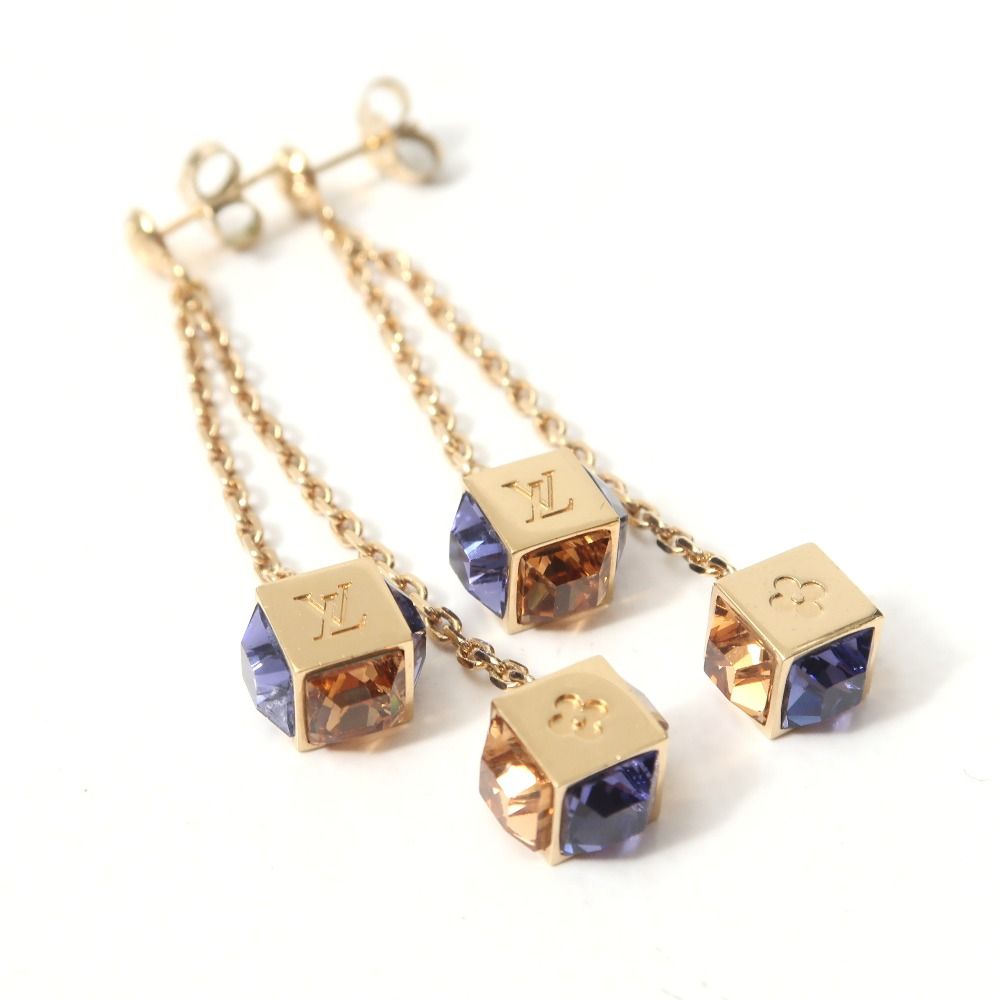 Louis Vuitton Book le Reille Pandan Gambling Earrings Chain Dice Motif — view 2