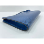 Louis Vuitton Shoulder Bag Pochette — view 8