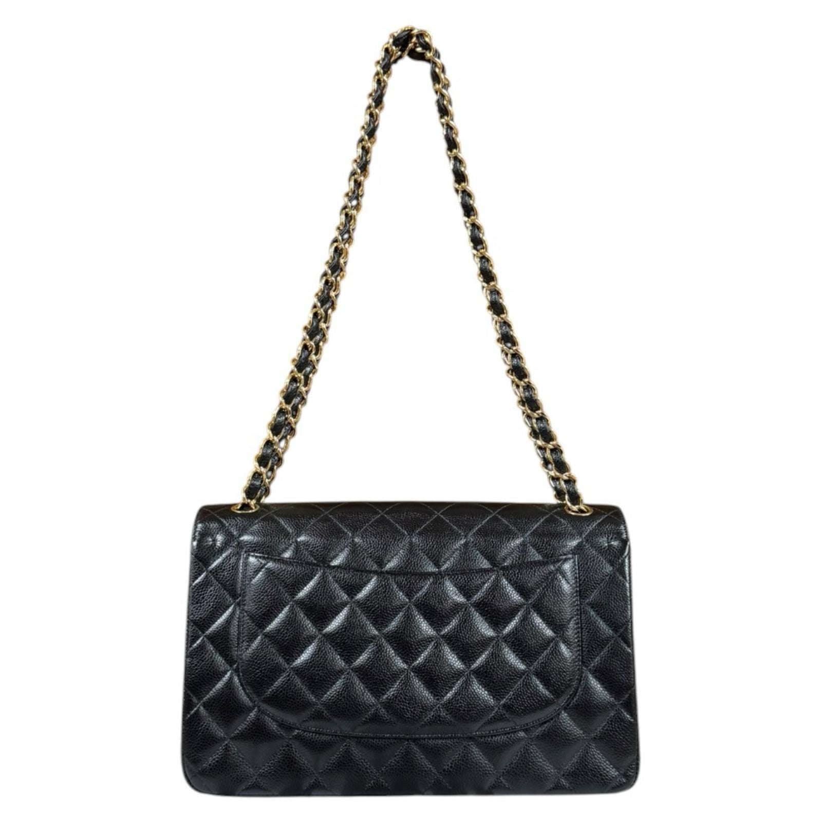 Chanel Double Flap 30 Quilted Shoulder Bag Caviar Leather Black — view 3