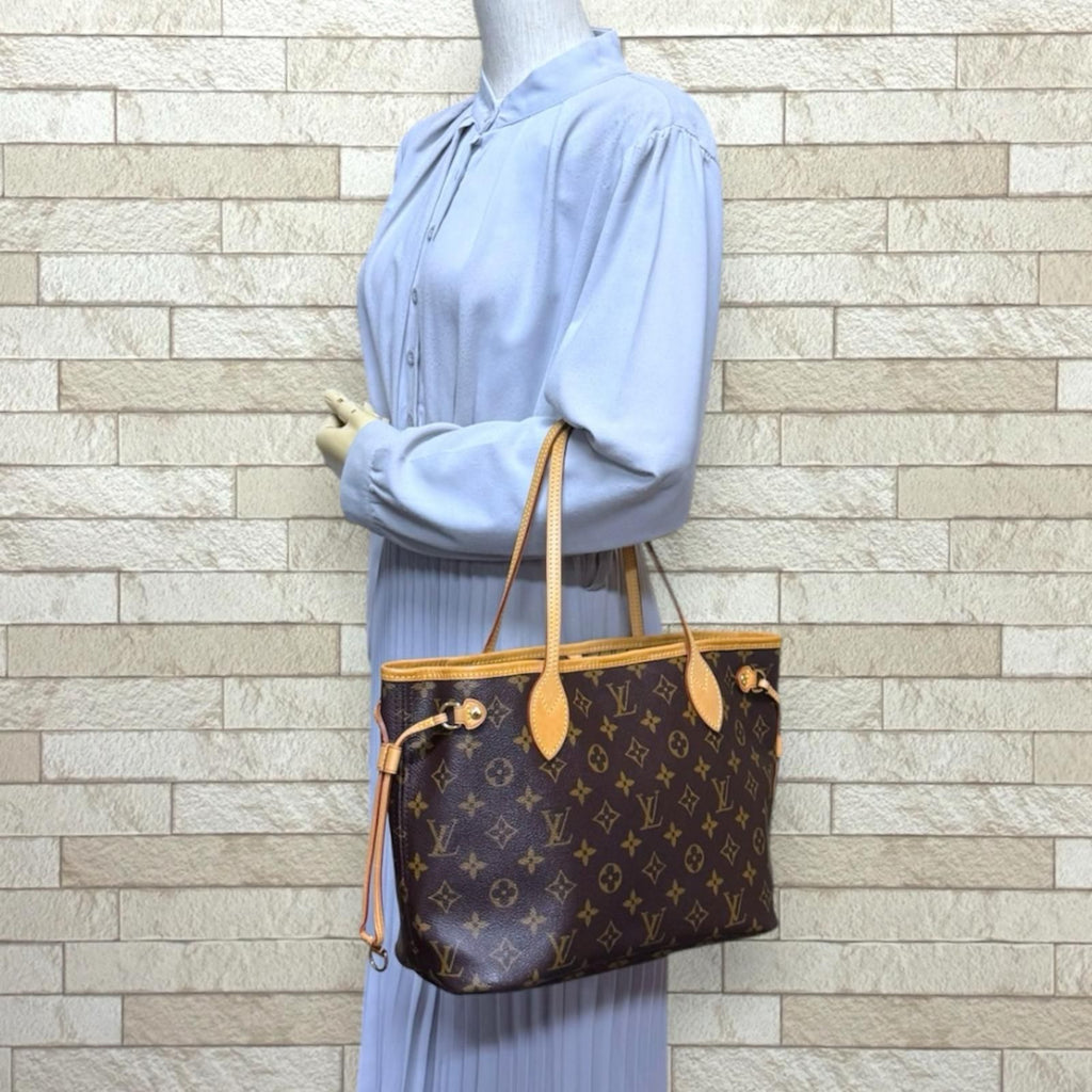 Louis Vuitton Neverfull PM Monogram Tote Canvas Brown — view 2