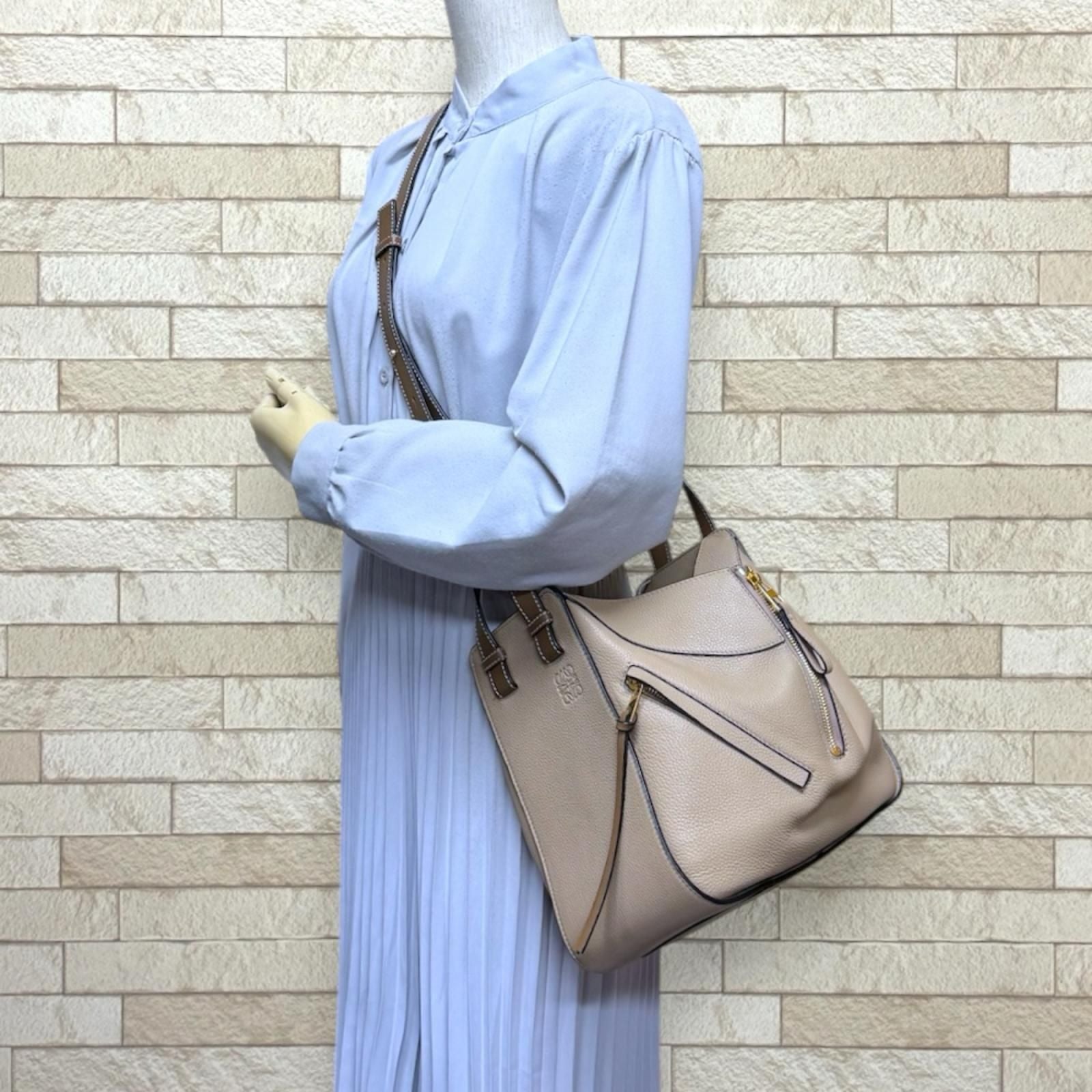 Loewe Hammock Small Shoulder Bag Leather Beige — view 2