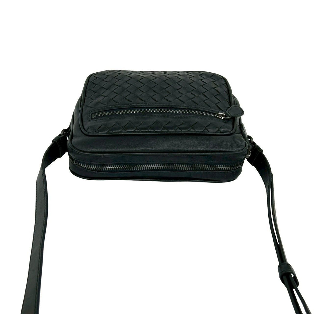 Bottega Veneta Intrecciato Leather Mini Shoulder Bag Pochette Black — view 4