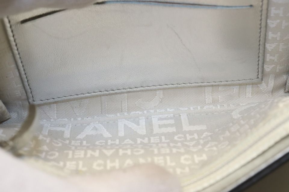 Chanel Icon Leather Bifold Wallet — view 6