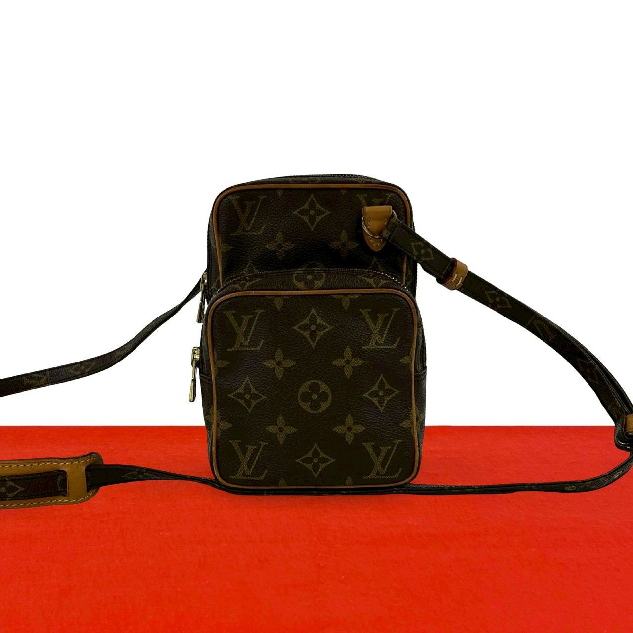 Louis Vuitton Vintage Amazon Monogram Leather Mini Shoulder Bag Pochette Brown