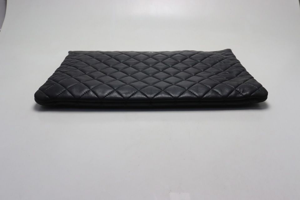 Chanel 22 Quilted Lambskin Clutch — view 3