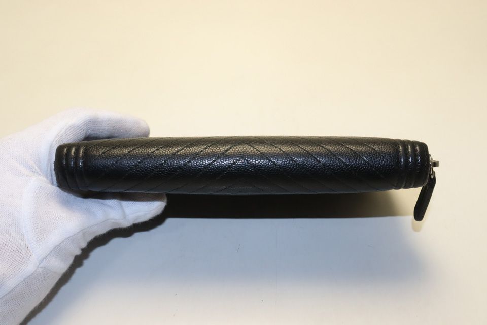 Chanel 25 Boy Zip Wallet Caviar Leather — view 3