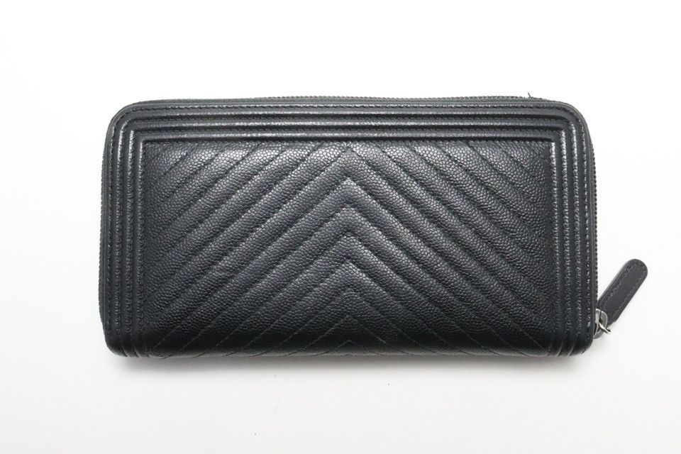 Chanel 25 Boy Zip Wallet Caviar Leather — view 2
