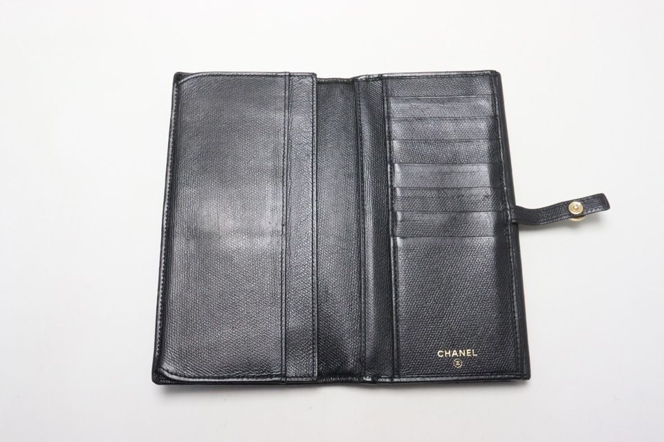 Chanel Leather Wallet Black — view 4