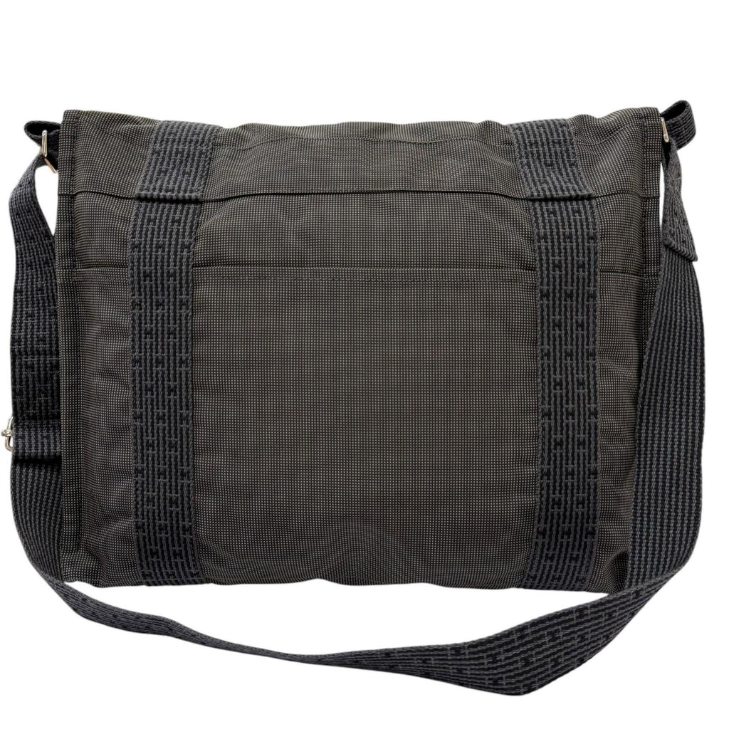 Hermes Her Line Besace MM Series Button Flap Messenger Bag Charcoal Gray — view 3