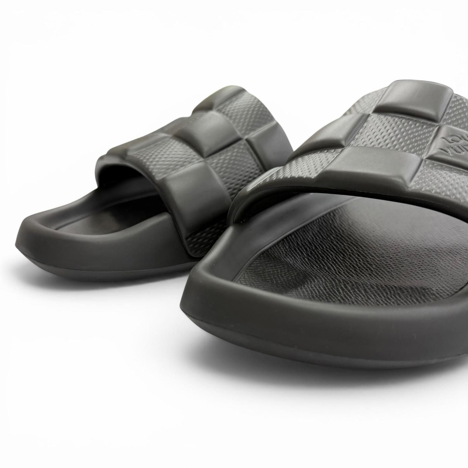 Louis Vuitton LV Waterfront Line Rubber Damier Slide Sandals Black 8 — view 7