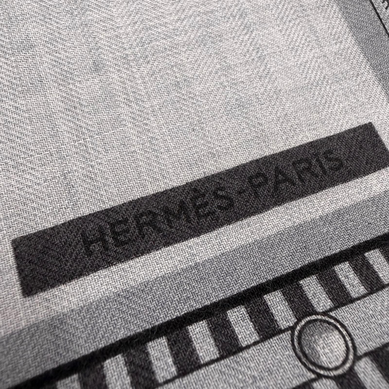 Hermes 195800 Scarves Navy — view 4