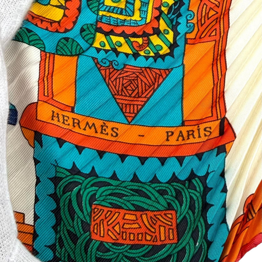 Hermes Pleats Carre Celestial Bodies and the Sun Astres Et Soleils Silk 100% — view 6