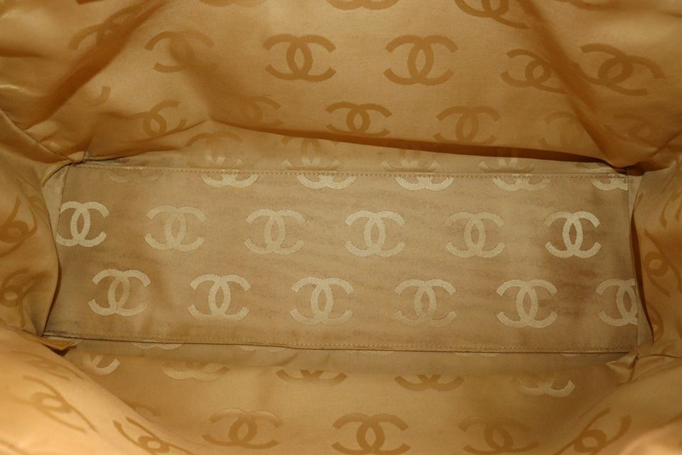 Chanel Wild Stitch Leather Tote — view 6