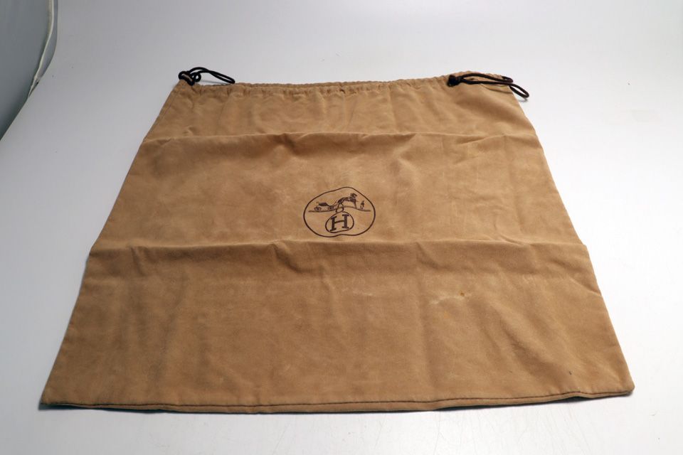Hermes Trim 31 Leather Shoulder — view 7