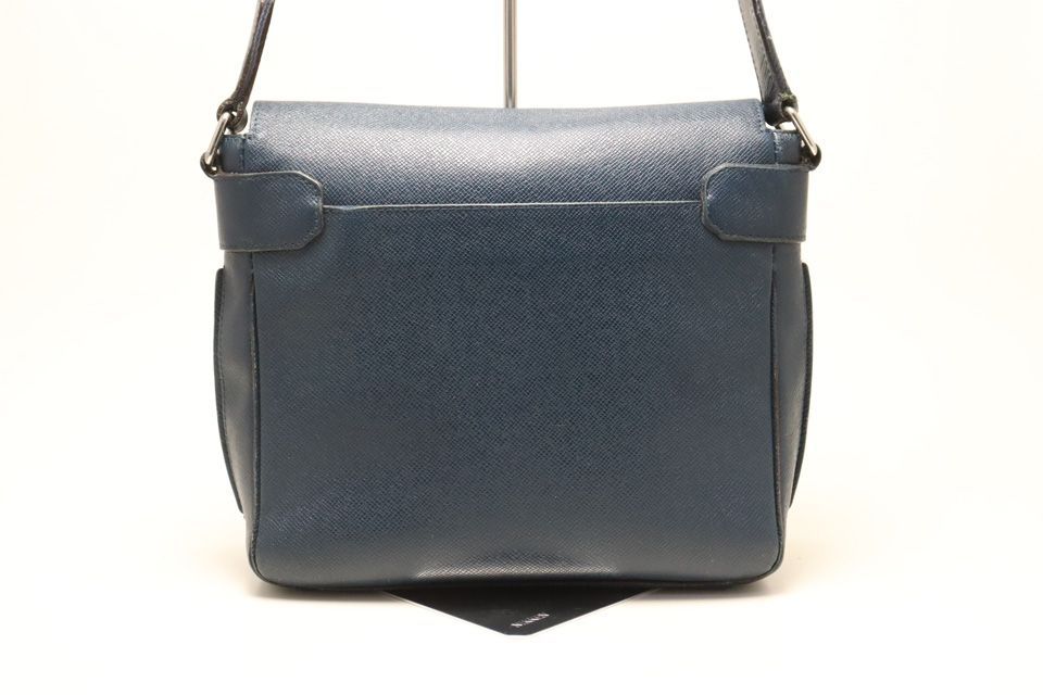 Louis Vuitton Taiga Roman PM Leather Shoulder — view 2