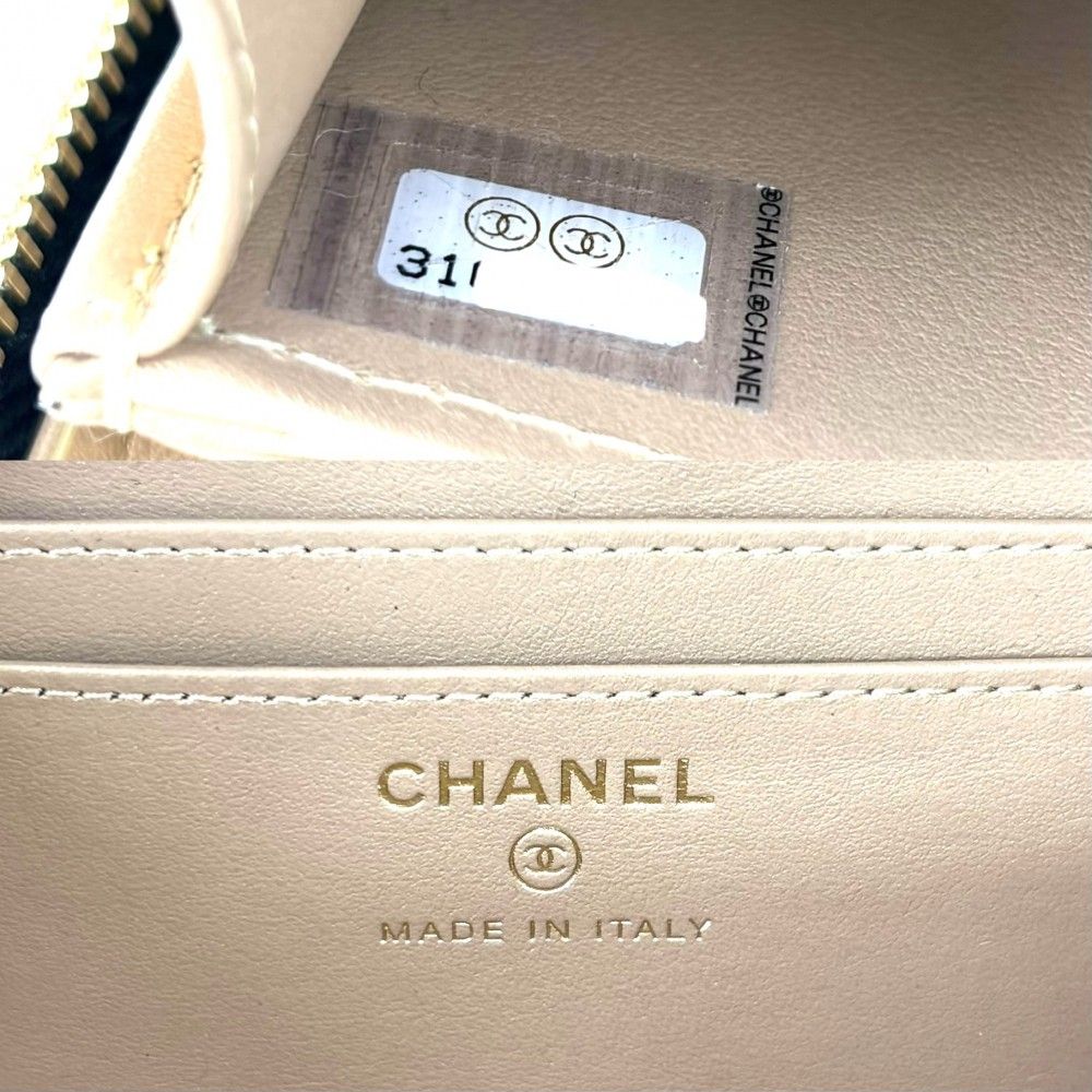 Chanel Shoulder Bag Quilted Chain Vanity Small Lambskin Black Gold — view 5