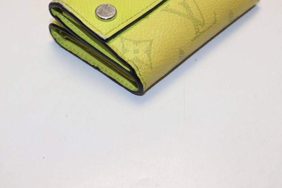 Louis Vuitton Taigarama Discovery Compact Leather Trifold Wallet — view 5