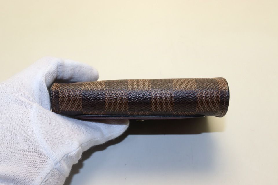 Louis Vuitton Damier Portefeuille Juliette Leather Bifold Wallet — view 3