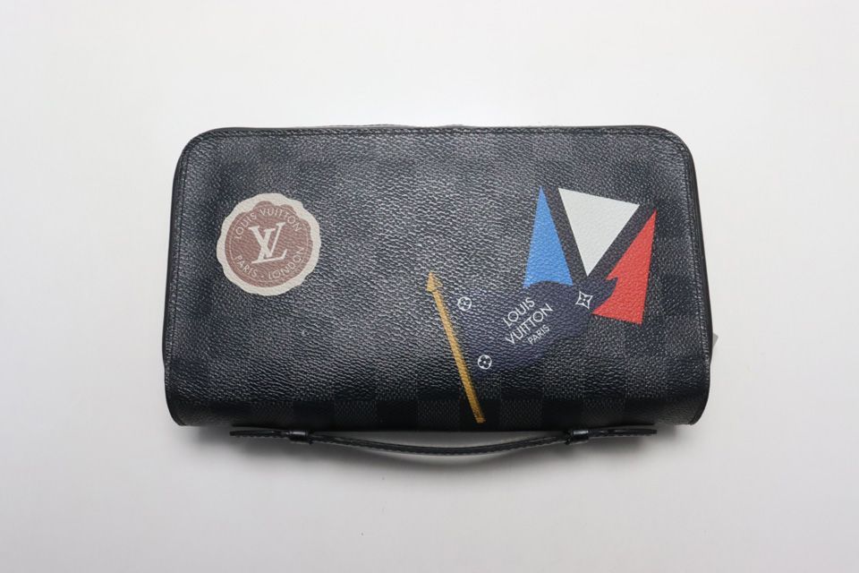 Louis Vuitton Damier Graphite Zippy XL Travel Case Wallet — view 2