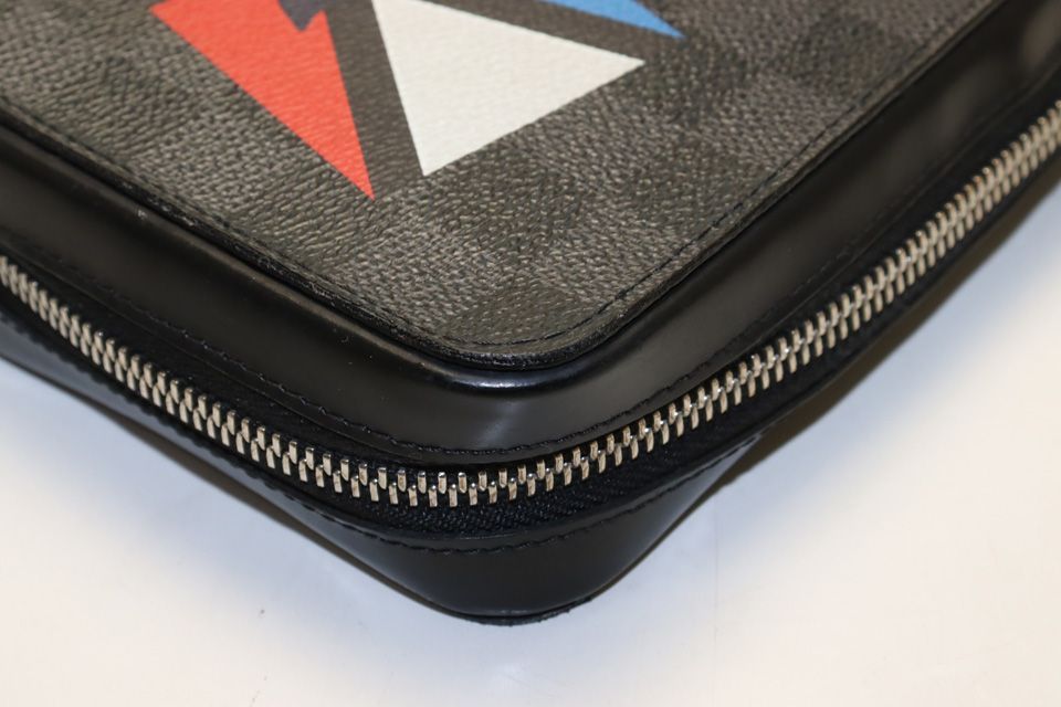 Louis Vuitton Damier Graphite Zippy XL Travel Case Wallet — view 9