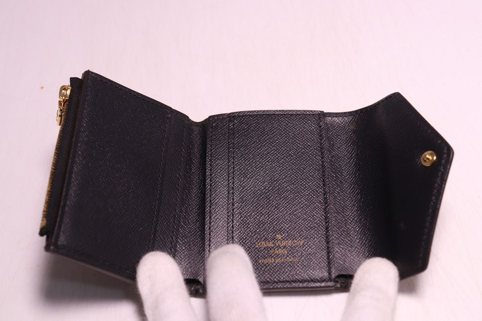 Louis Vuitton Monogram Reverse Portefeuille Zoe Trifold Wallet — view 4