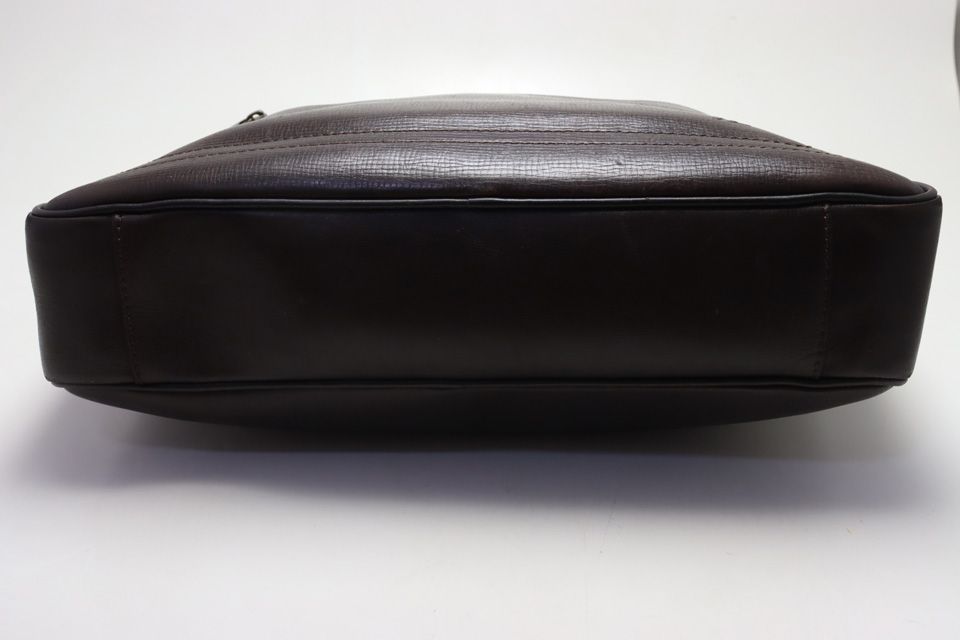 Louis Vuitton Utah Leather Business Briefcase — view 3