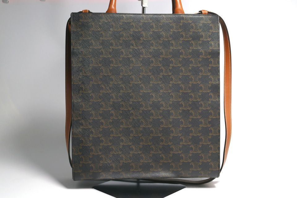 Celine Triomphe Vertical Cover Leather Tote — view 2