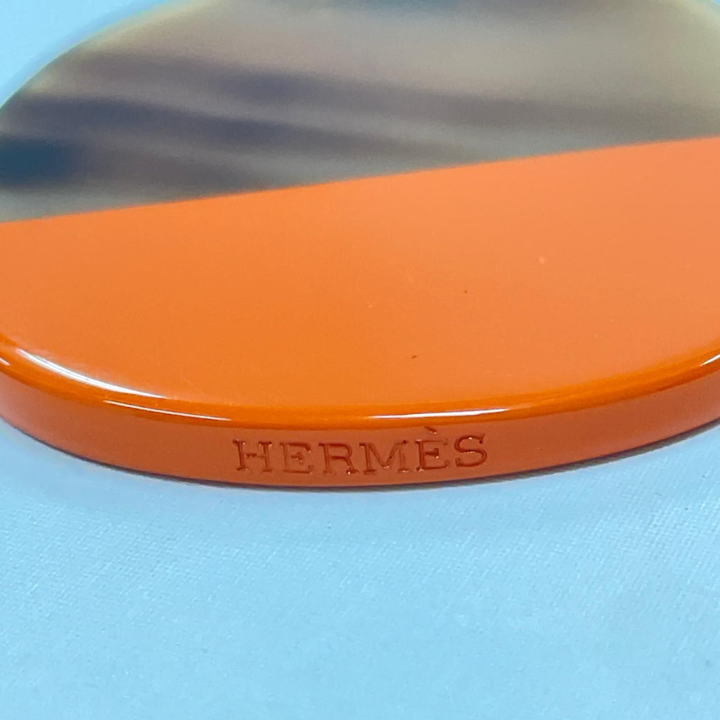 Hermes Pendant Buffalo Horn Lacquer Ishim Brown Orange — view 4