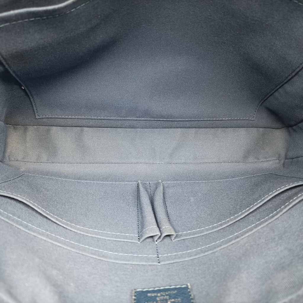 Louis Vuitton Porto Document Man Business MM Ocean Taiga Handbag — view 9