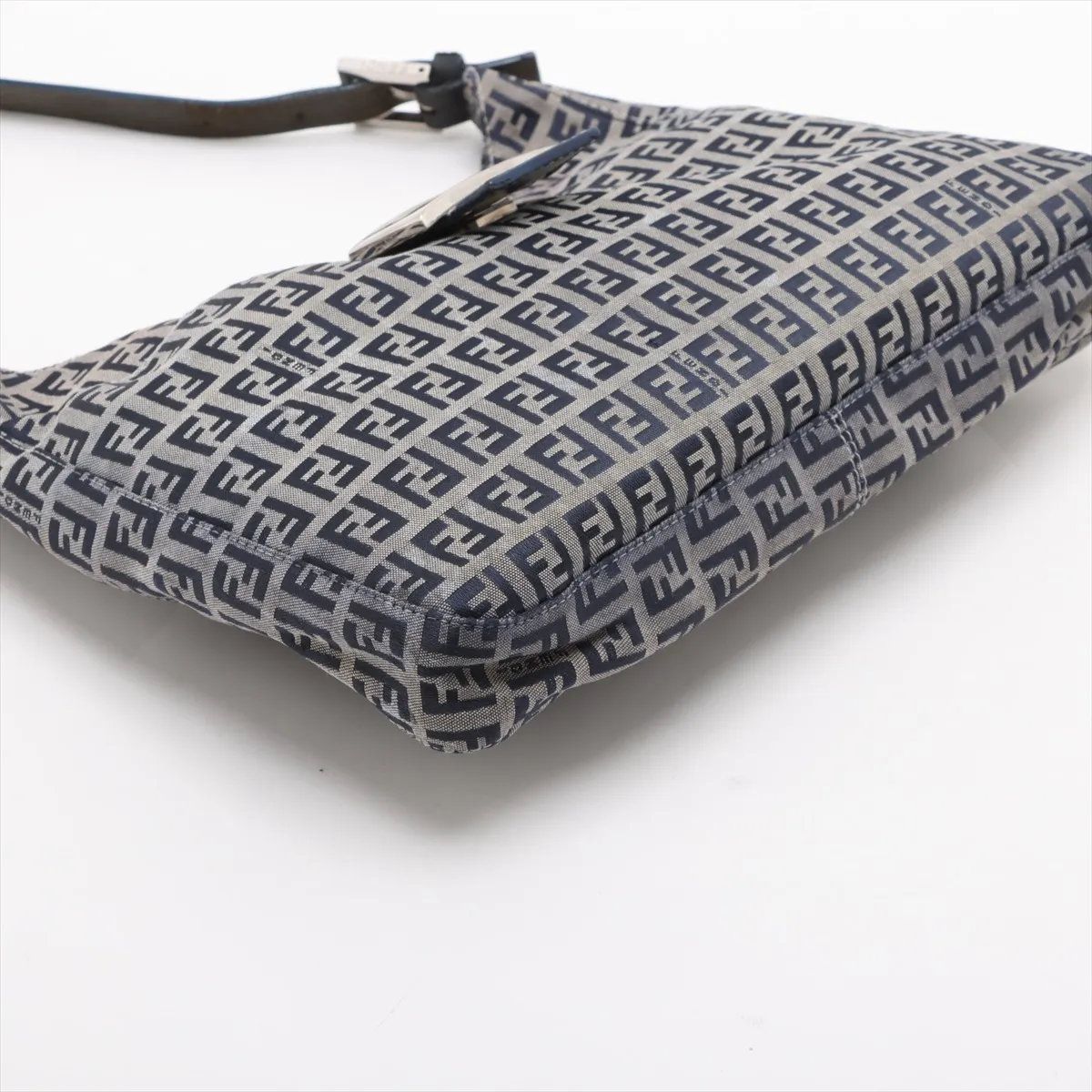Fendi Zucchino Mamma Bucket Leather Shoulder Bag Hand Navy — view 4
