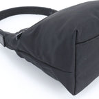 Gucci 001 Leather Shoulder Bag Black — view 6