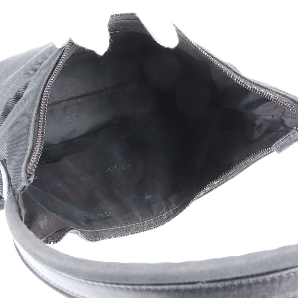 Gucci 001 Leather Shoulder Bag Black — view 7