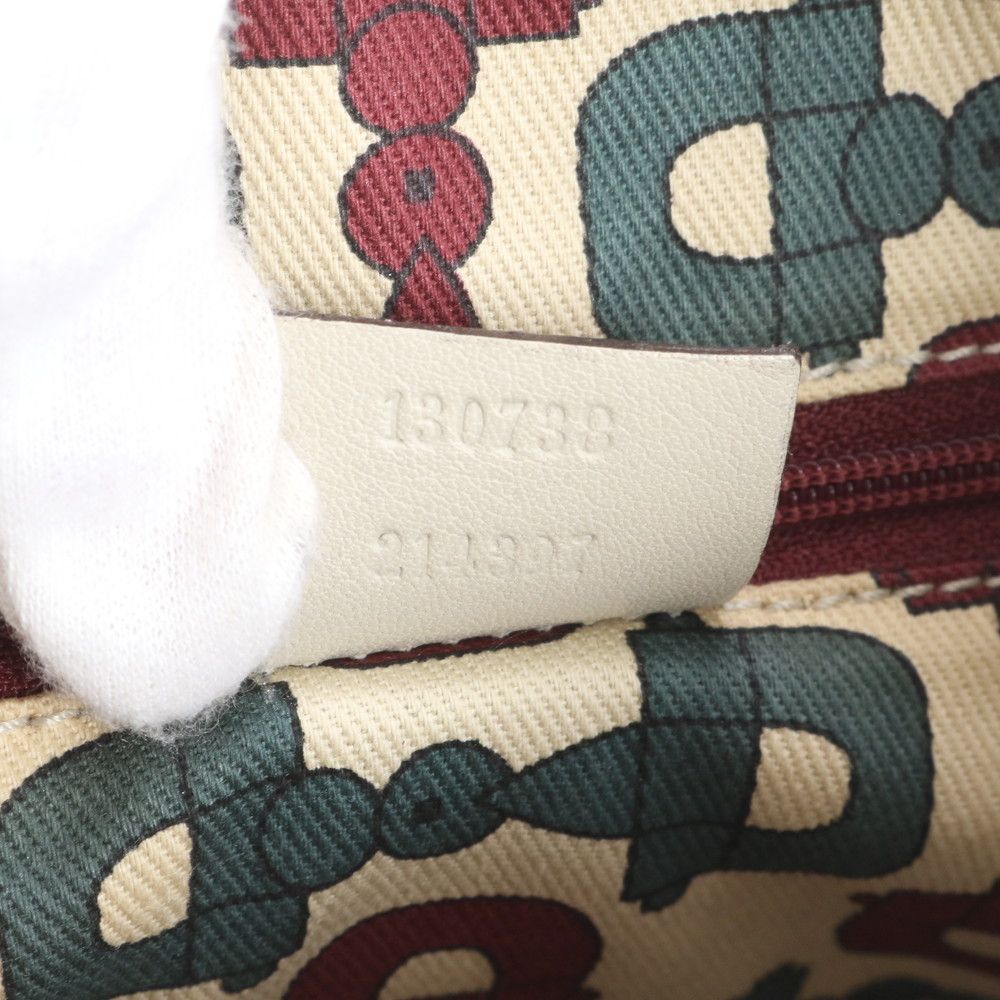 Gucci Guccissima Abbey Leather Shoulder Bag Hand — view 9