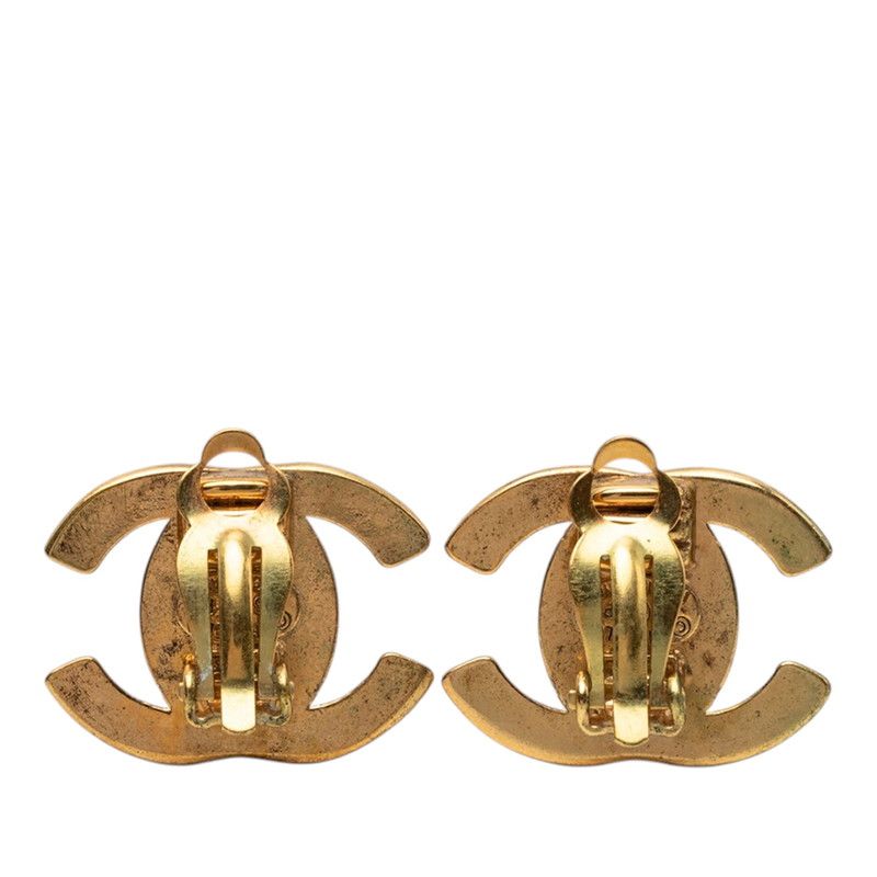 Chanel Vintage CC Logo Turnlock Motif Earrings Gold Plated — view 2