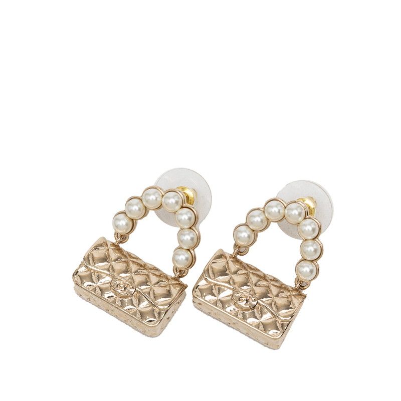 Chanel Vintage Quilted CC Logo Bag Motif Earrings Gold Plated Faux Pearl