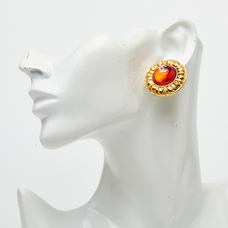 Chanel CC Logo Gripoix Vintage Round Earrings Gold Red Plated Glass — view 5