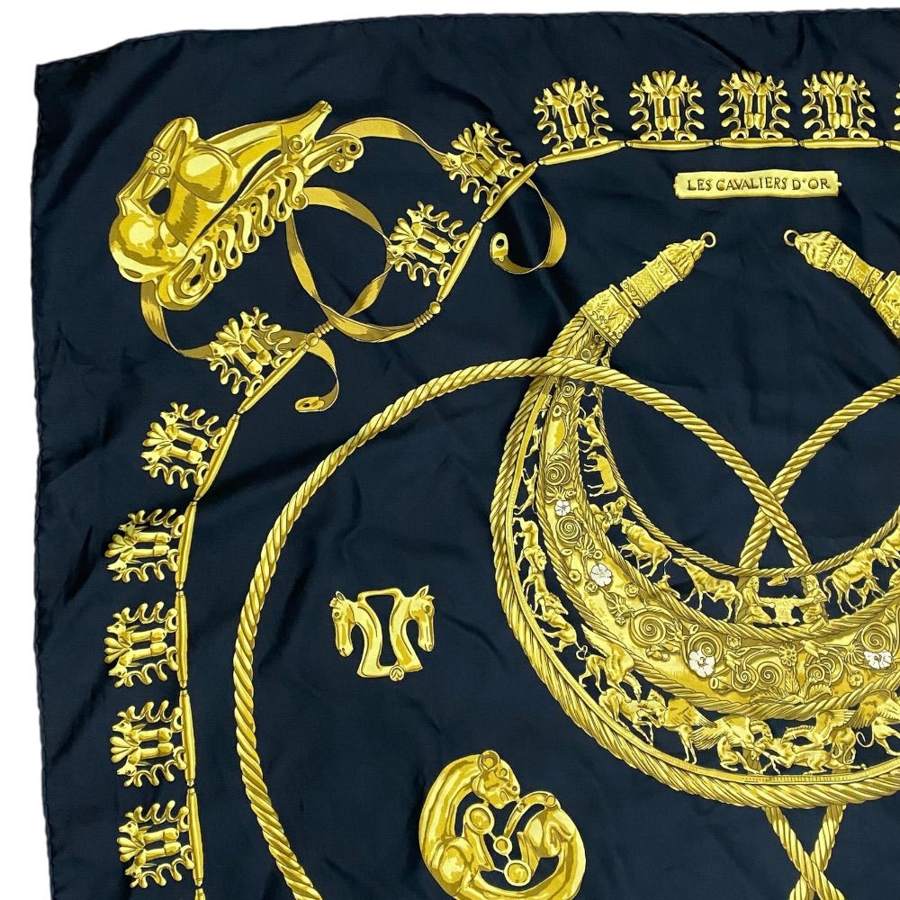 Hermes Yellow Golden Knight les Cavaliers D'or Carre 90 Scarf Shawl Silk Black — view 4