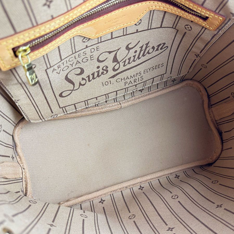 Louis Vuitton Tote Monogram Neverfull PM — view 5