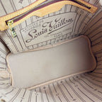 Louis Vuitton Tote Monogram Neverfull PM — view 5