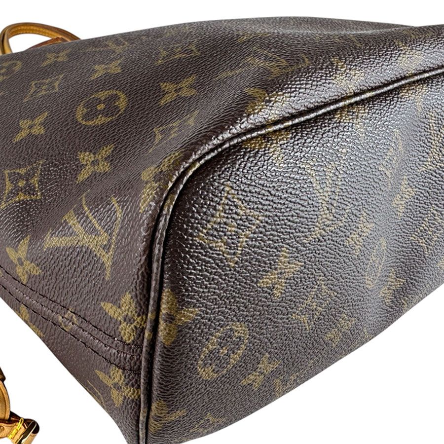 Louis Vuitton Tote Monogram Neverfull PM — view 8