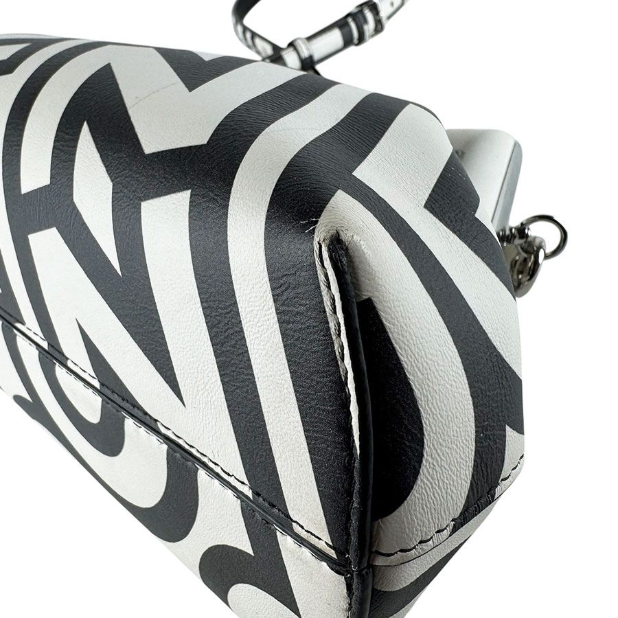 Fendi Shoulder Bag Collaboration First — view 9