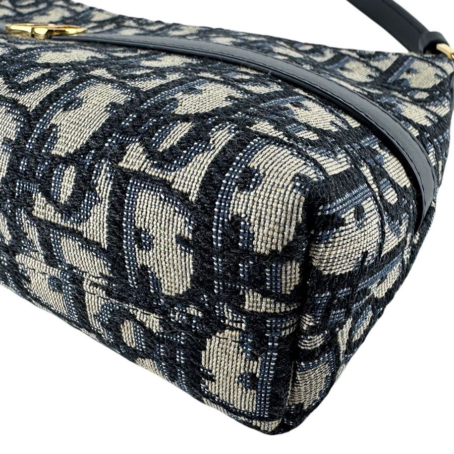 Dior Shoulder Bag 30 Montaigne Hobo — view 8