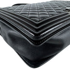Chanel Shoulder Bag Boy Large — view 9