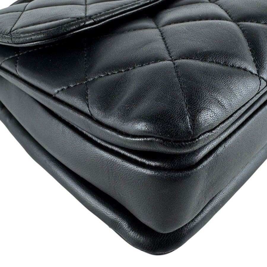 Chanel Shoulder Bag Trendy CC — view 9