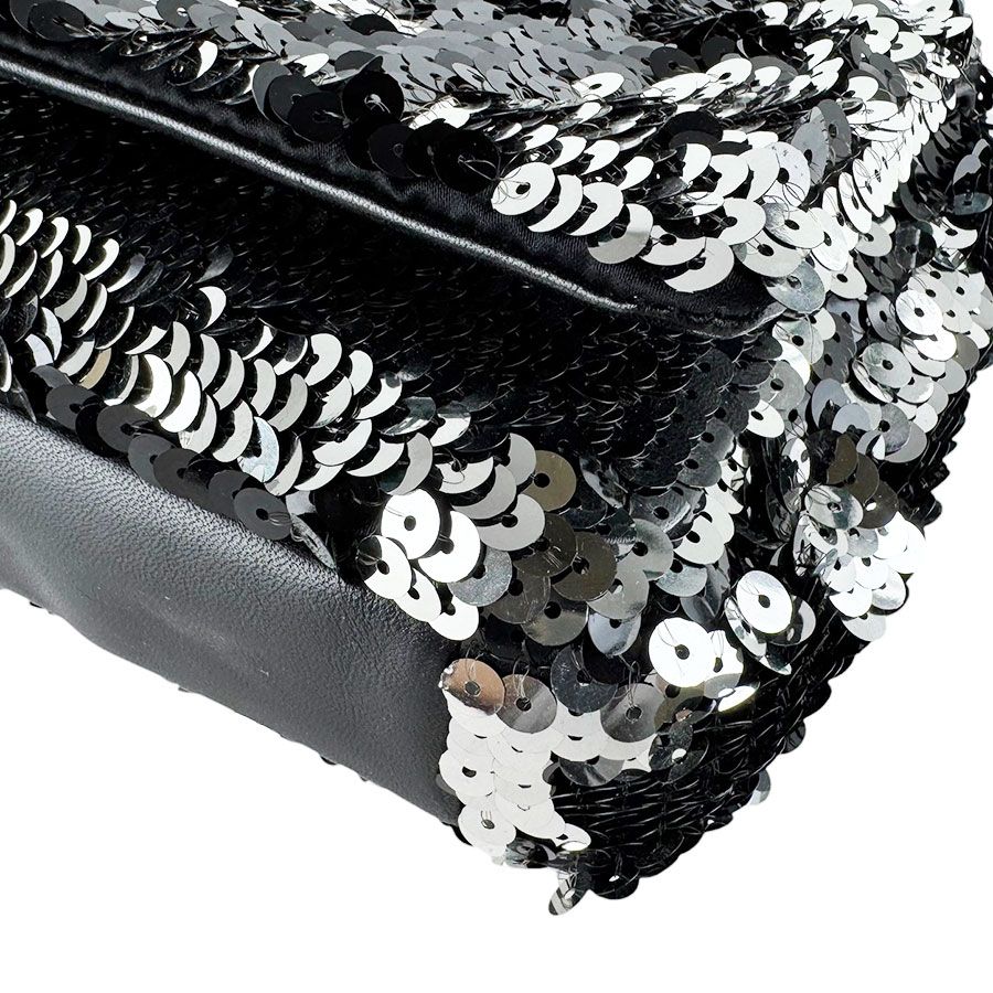 Chanel Shoulder Bag Black — view 8