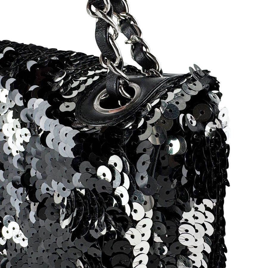 Chanel Shoulder Bag Black — view 6