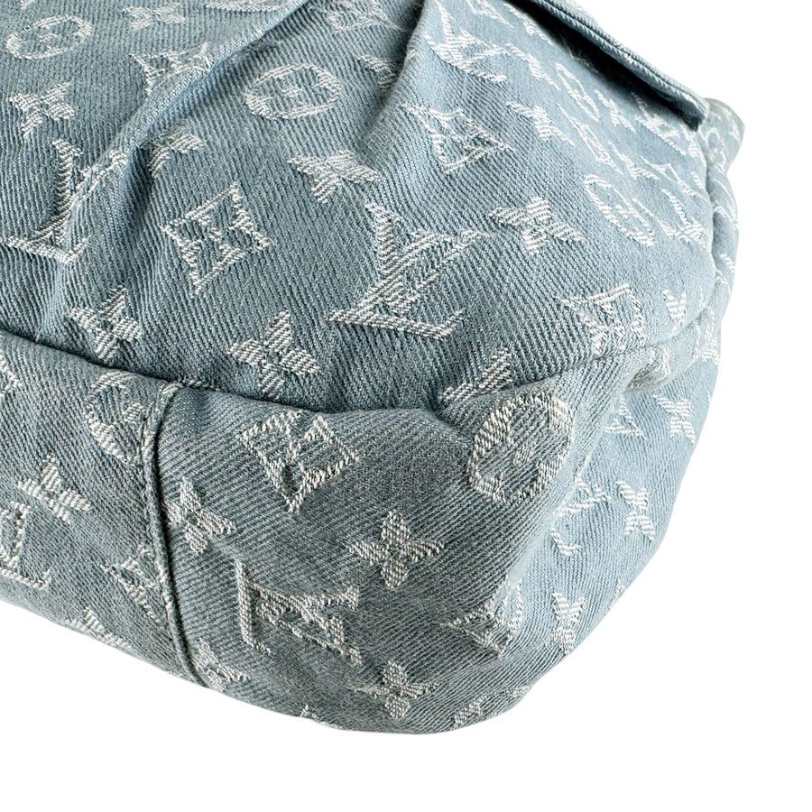 Louis Vuitton Handbag Daily GM — view 8