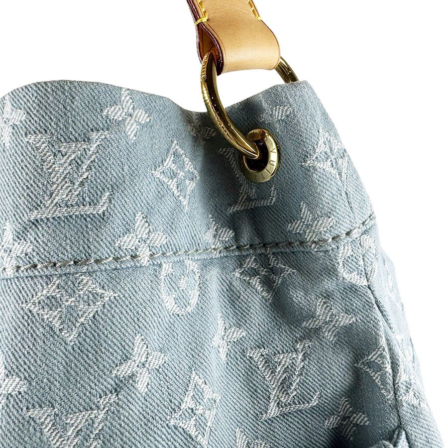 Louis Vuitton Handbag Daily GM — view 6